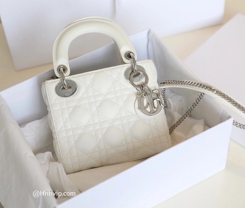 LADY DIOR 미니 백 라떼 까나쥬 양가죽