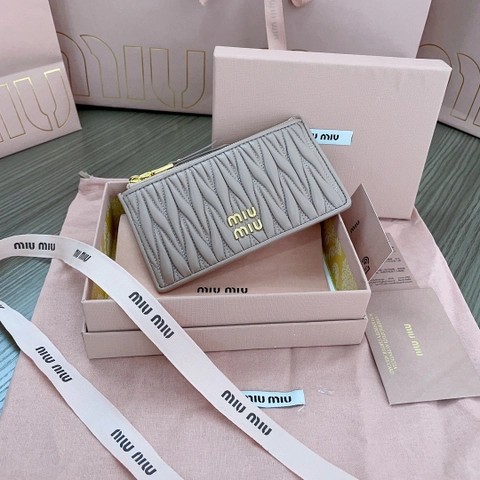Miu Miu 마테라세 나파 가죽 엔벨로프 지갑 5MB006_2FPP_F0770 Cameo M1