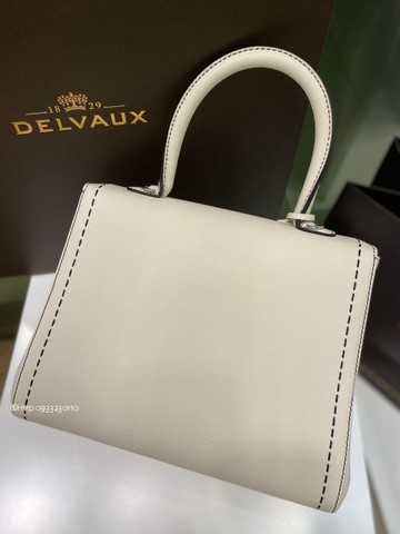 Delvaux Brillant MM Surpiqué 그레인 송아지 가죽 화이트