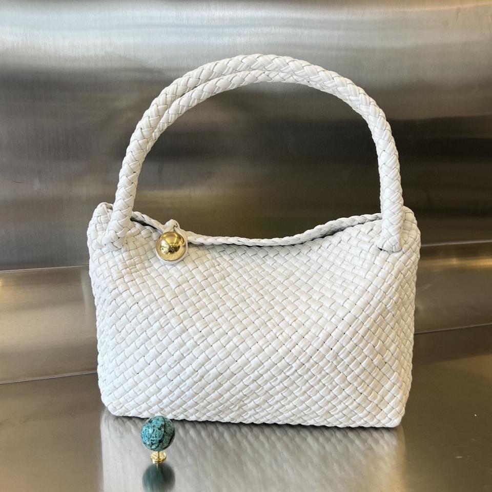 보테가 베네타 토스카 씨솔트 716974