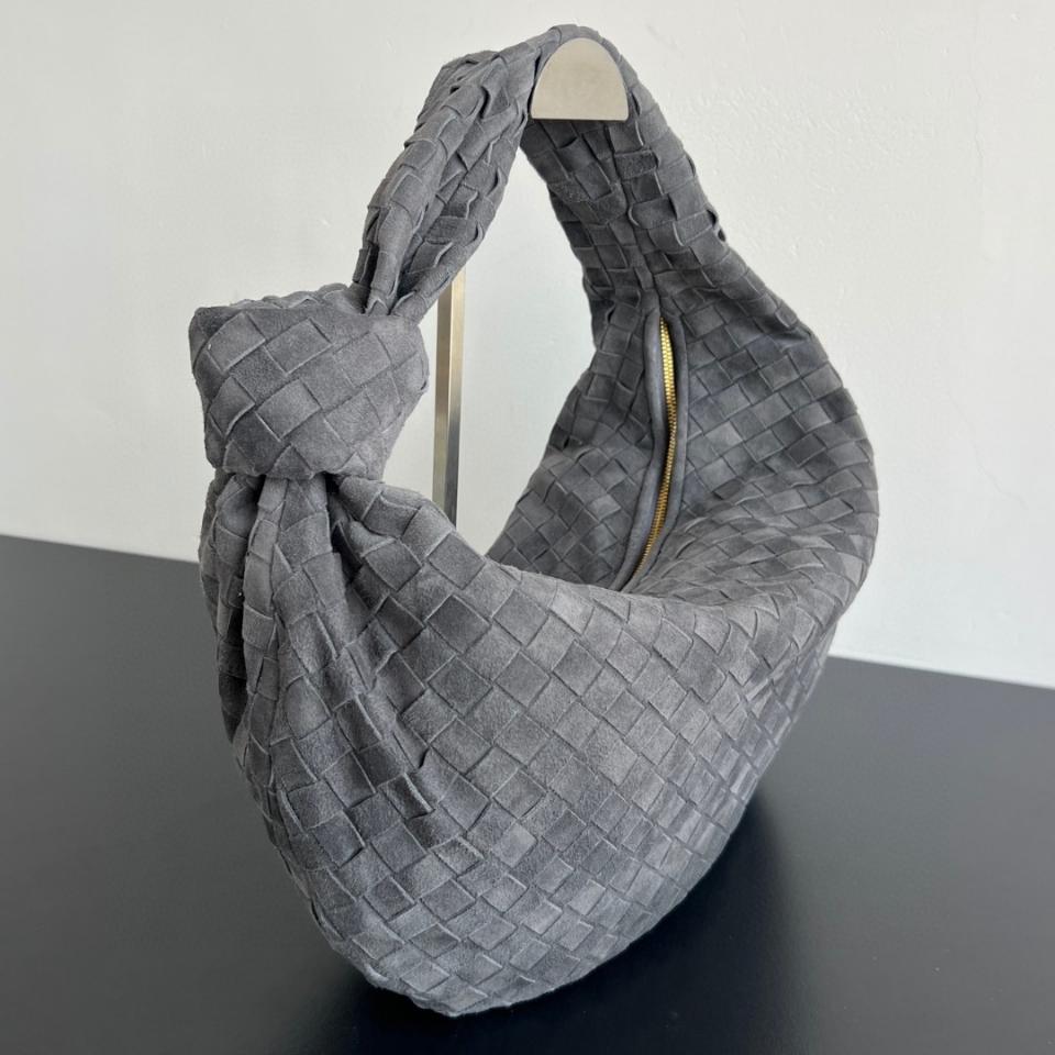 보테가 베네타 조디 클라우디 인디고 스웨이드 600261 48x40x16cm