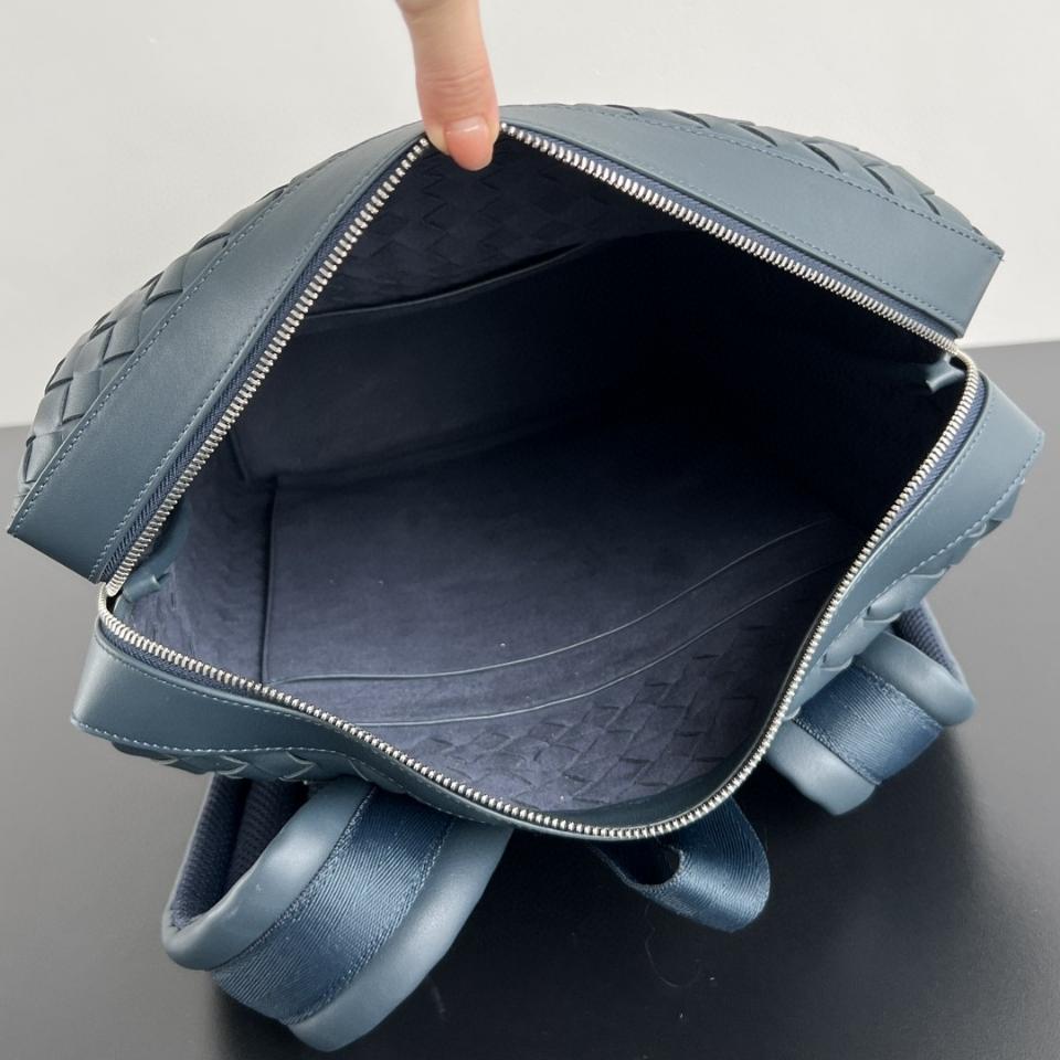 Bottega Veneta 인트레치아토 백팩 다크 그린 653118 42x30x13cm