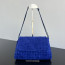 Bottega Veneta Giorno 인트레치아토 스웨이드 숄더백 블루 857657 33x19x8cm
